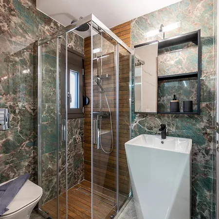 Willa Kares With Private Pool By Estia *