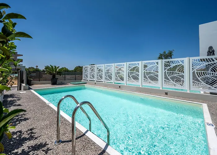 Kares With Private Pool By Estia * İstanköy