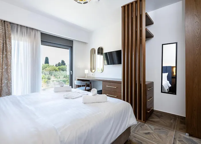 Kares With Private Pool By Estia İstanköy