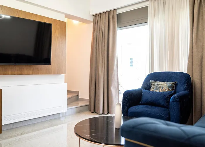 Kares With Private Pool By Estia * İstanköy