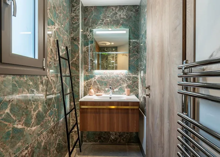 Kares With Private Pool By Estia * İstanköy