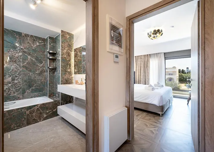 Kares With Private Pool By Estia İstanköy