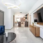 Villa Kares With Private Pool By Estia