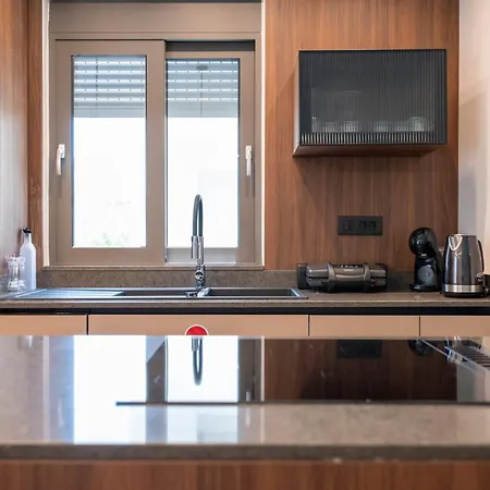 Kares With Private Pool By Estia فيلة