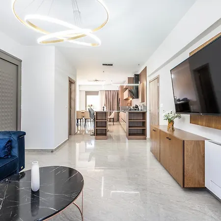 فيلة Kares With Private Pool By Estia