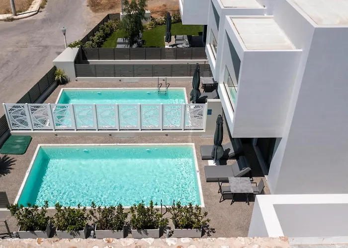 Kares With Private Pool By Estia Villa *