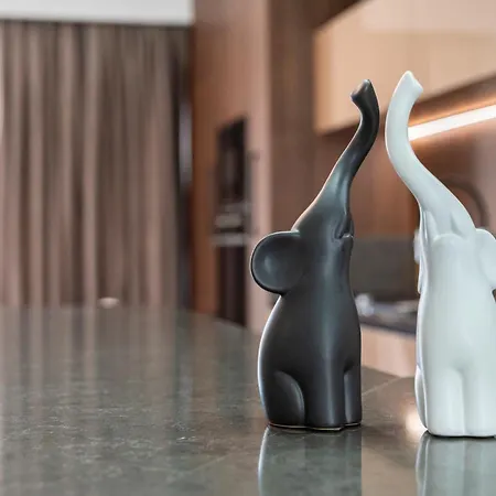 Kares With Private Pool By Estia Вілла *