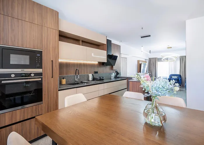 Kares With Private Pool By Estia Вилла *